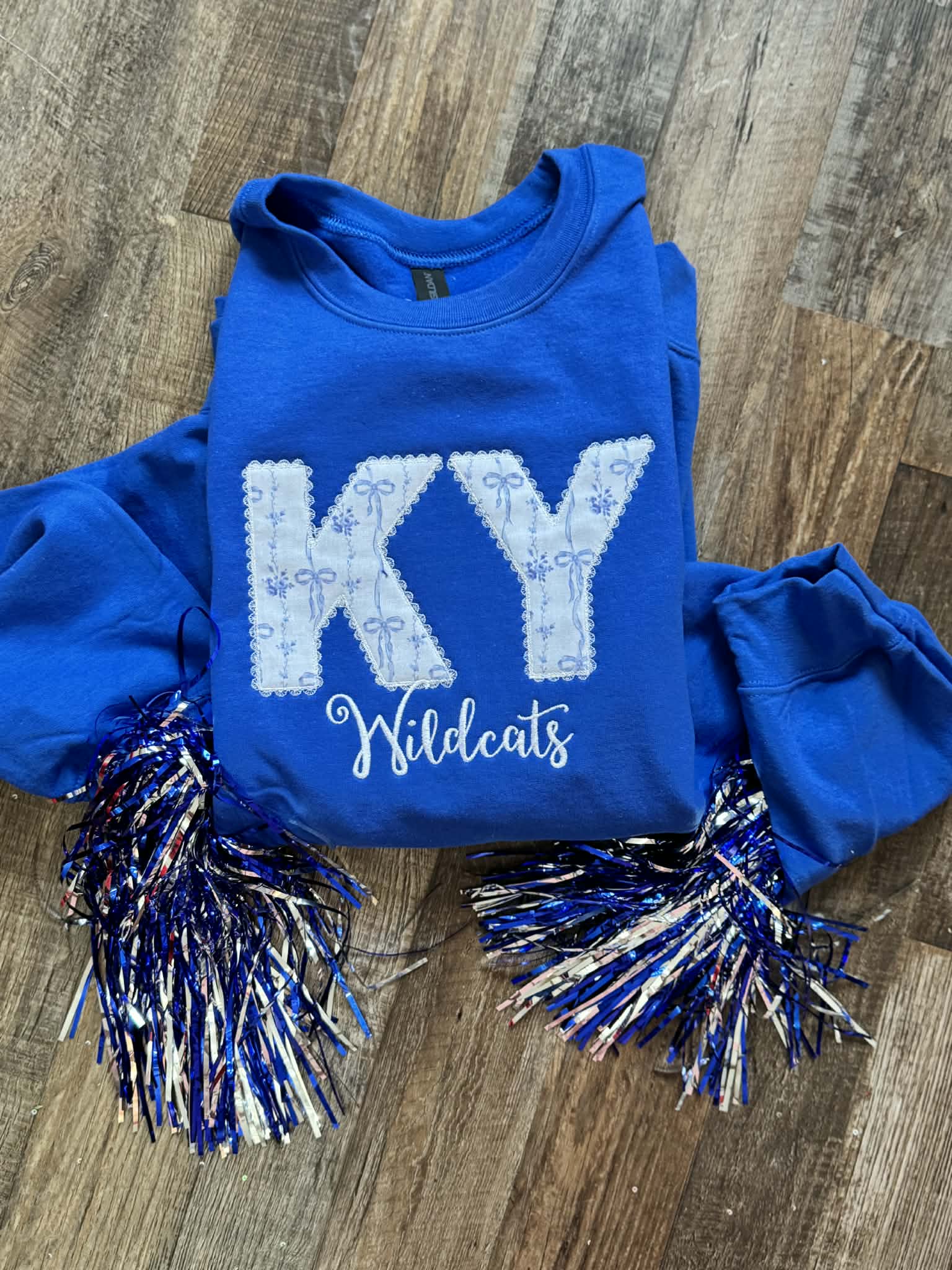 KY Wildcats Applique Sweatshirt